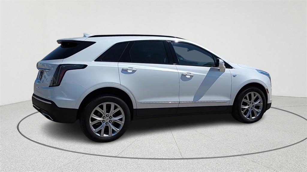 used 2021 Cadillac XT5 car, priced at $25,994