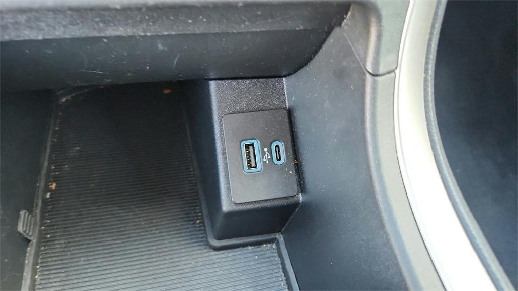 used 2024 Ford Edge car, priced at $19,281