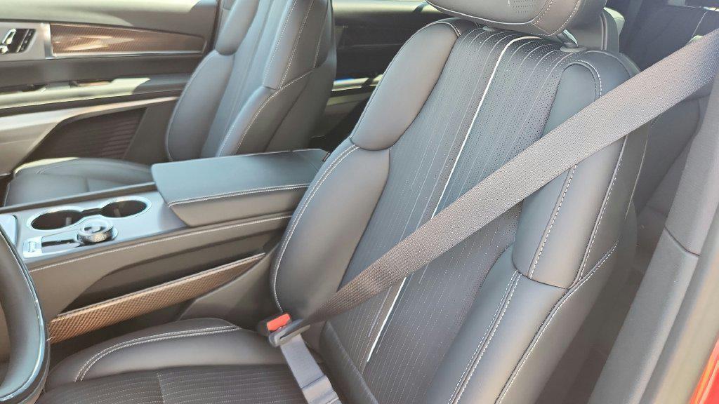 new 2027 Cadillac VISTIQ car, priced at $83,766