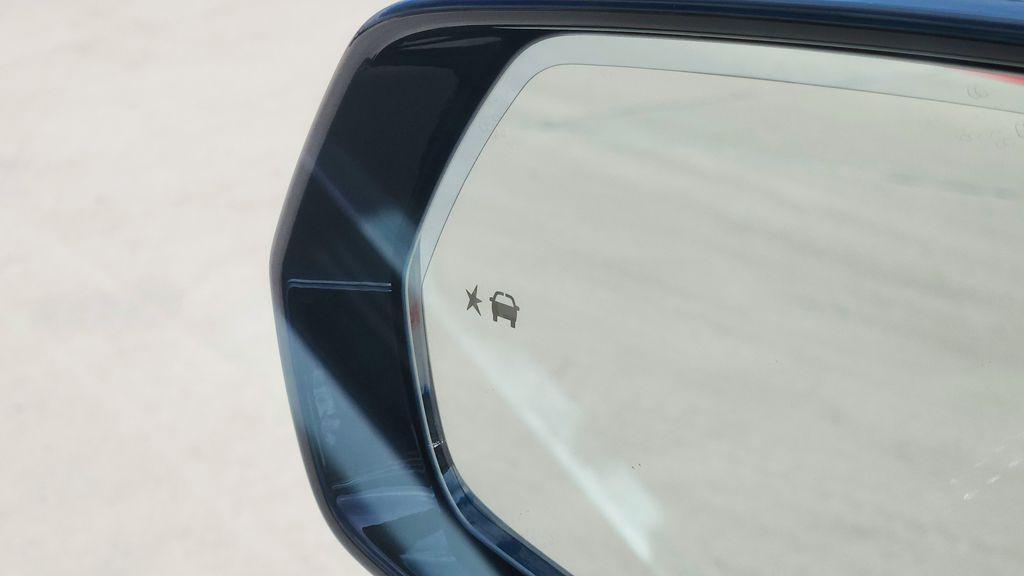 new 2026 Cadillac XT5 car, priced at $54,976