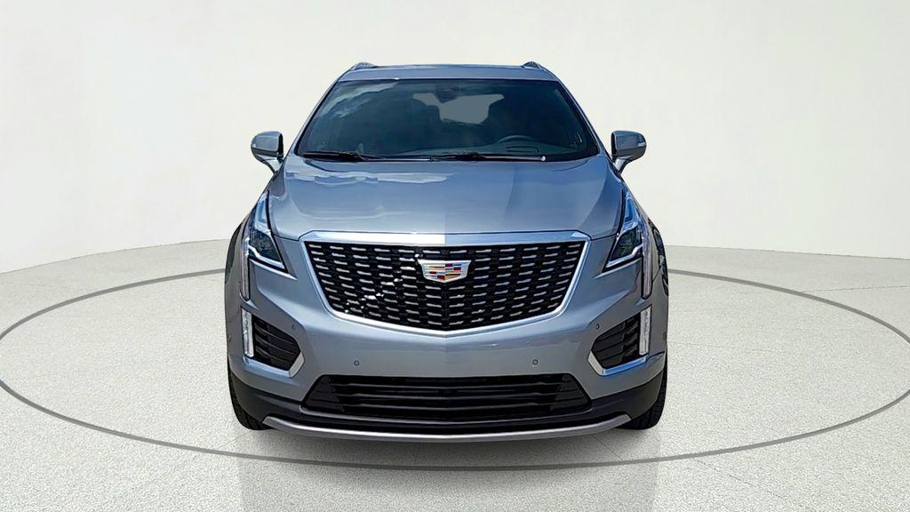 new 2026 Cadillac XT5 car, priced at $54,976