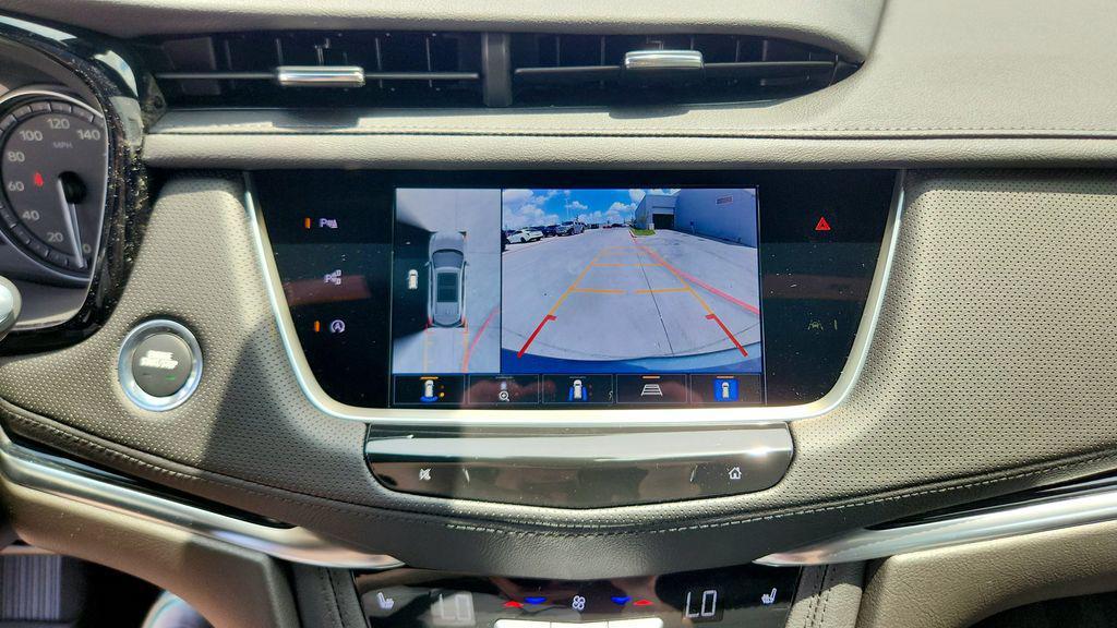 new 2026 Cadillac XT5 car, priced at $54,976