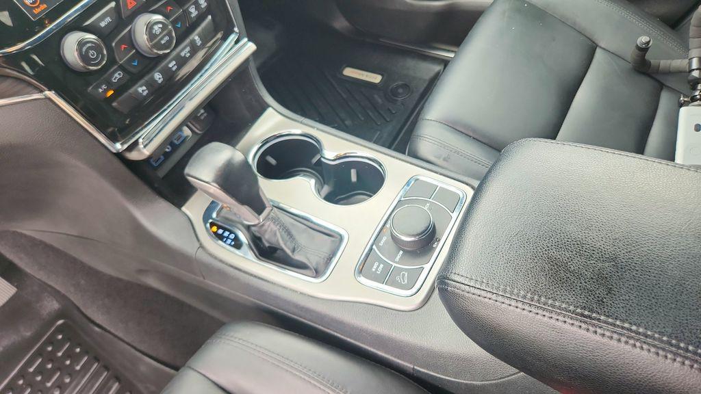 used 2021 Jeep Grand Cherokee car, priced at $24,237