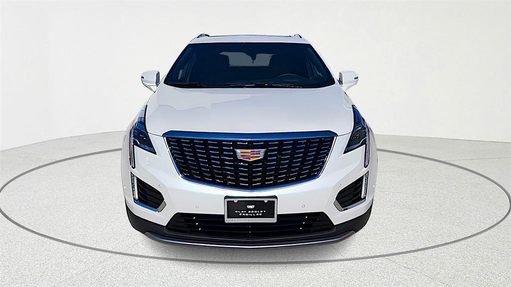 new 2026 Cadillac XT5 car, priced at $61,179