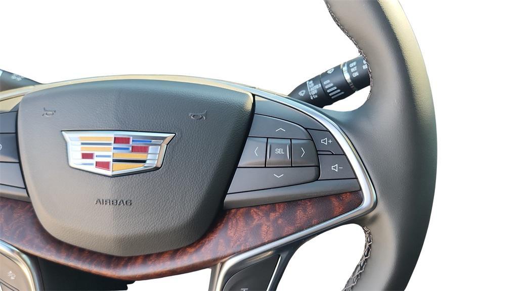 new 2026 Cadillac XT5 car, priced at $61,179