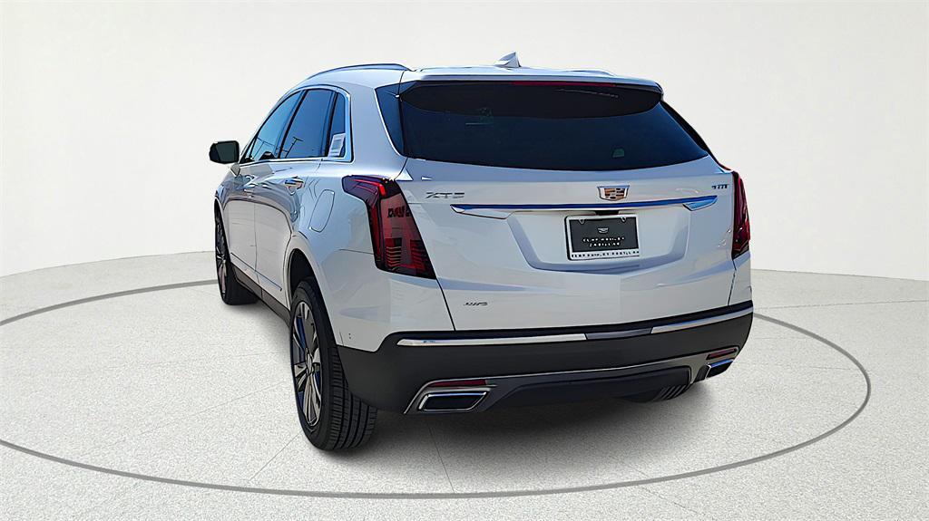 new 2026 Cadillac XT5 car, priced at $61,179