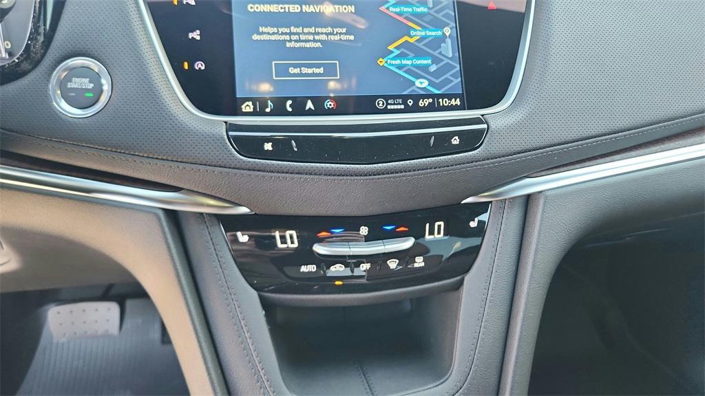 new 2026 Cadillac XT5 car, priced at $61,179