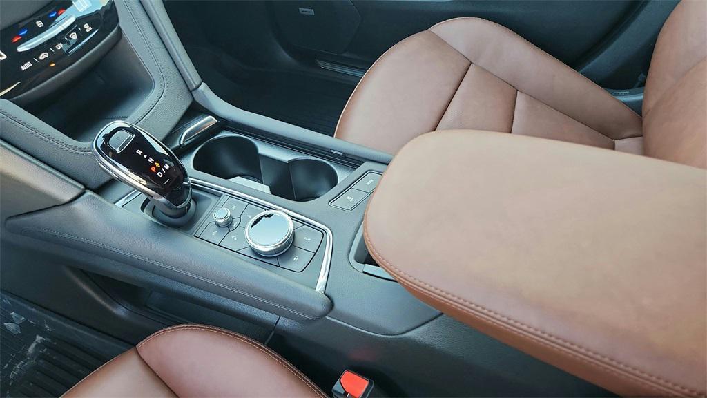 new 2026 Cadillac XT5 car, priced at $61,179