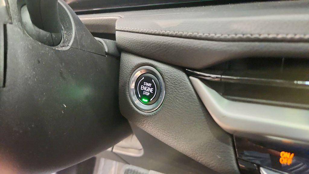 used 2024 Cadillac XT4 car, priced at $26,430