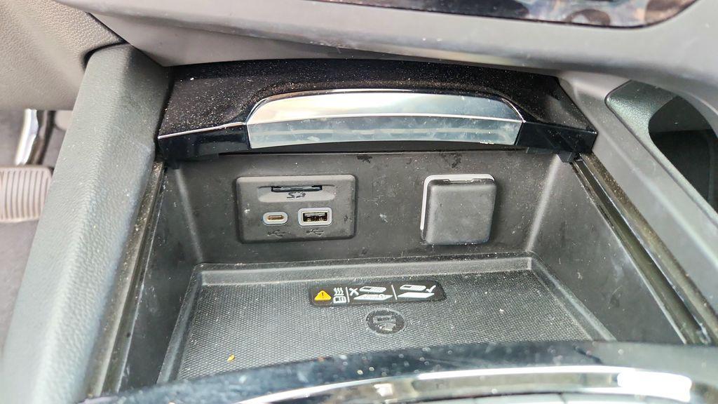 used 2023 Buick Envision car, priced at $30,568