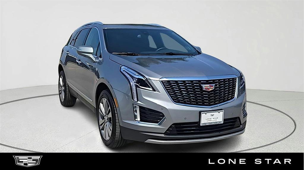 used 2025 Cadillac XT5 car, priced at $39,224