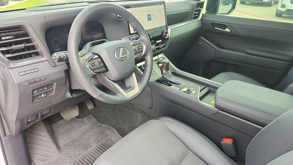 used 2025 Lexus GX 550 car, priced at $96,228