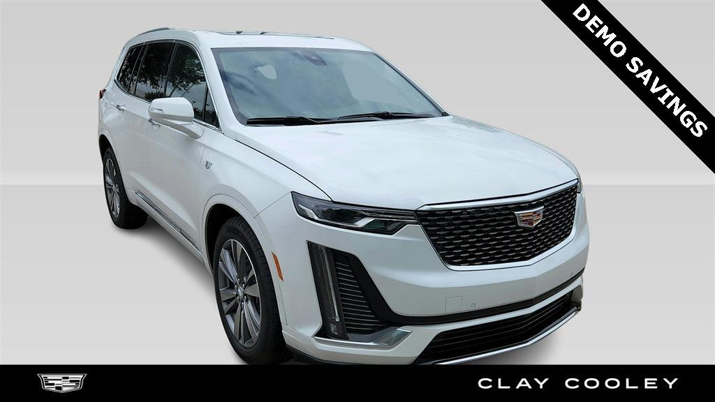 new 2025 Cadillac XT6 car, priced at $51,465