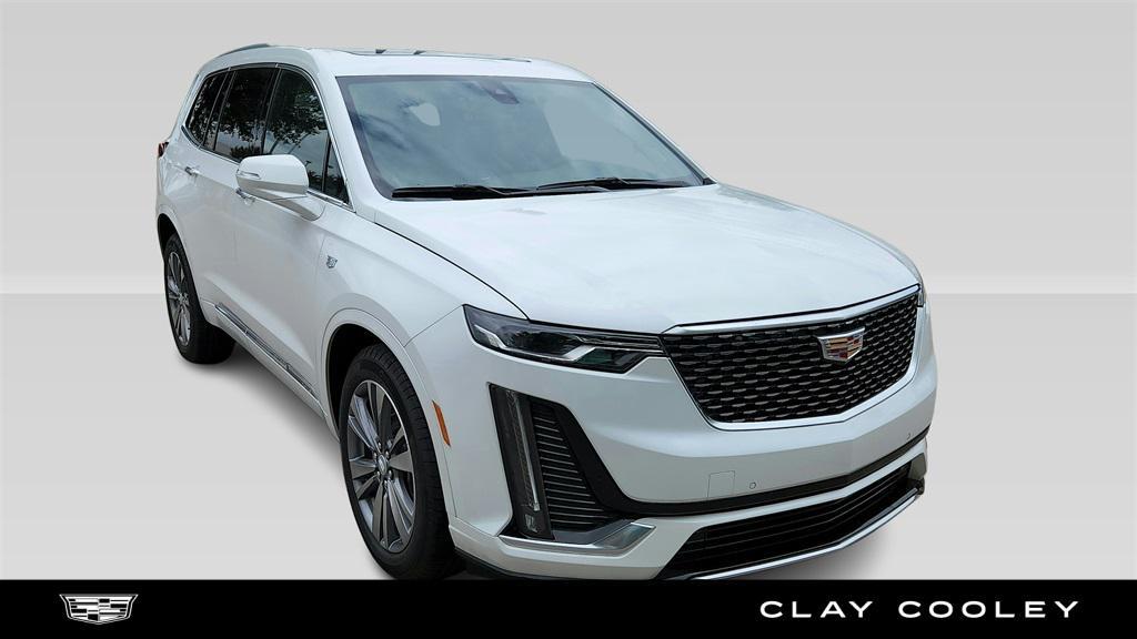 new 2025 Cadillac XT6 car, priced at $51,513