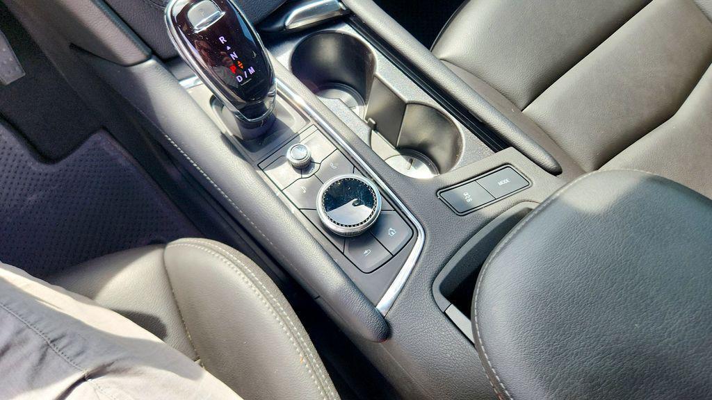 used 2024 Cadillac XT5 car, priced at $31,237