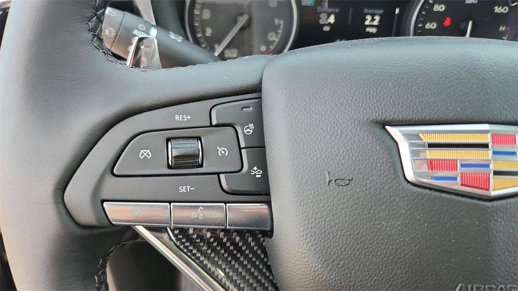 new 2025 Cadillac XT6 car, priced at $60,755