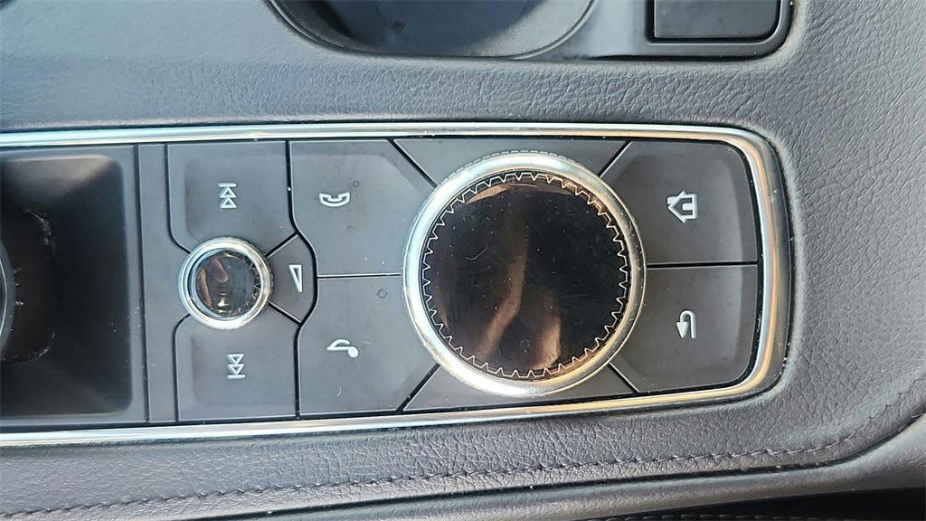 used 2023 Cadillac XT4 car, priced at $25,502