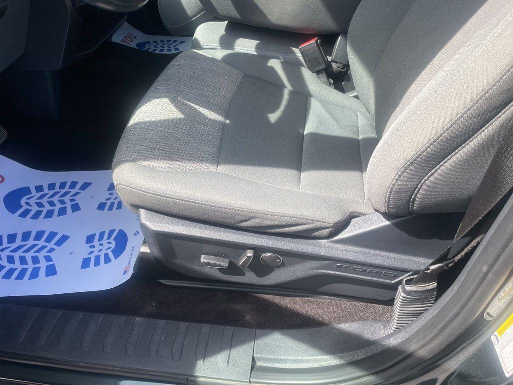 used 2021 Ford F-150 car, priced at $32,304