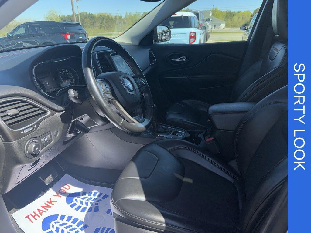 used 2019 Jeep Cherokee car, priced at $21,804