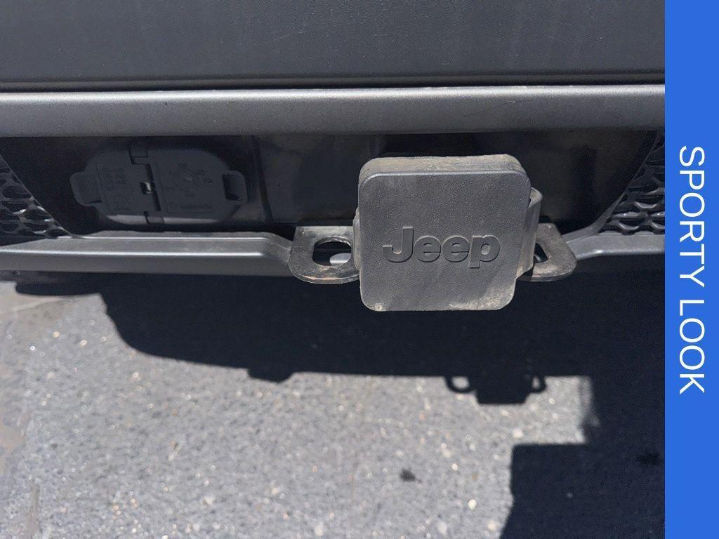 used 2019 Jeep Cherokee car, priced at $21,804