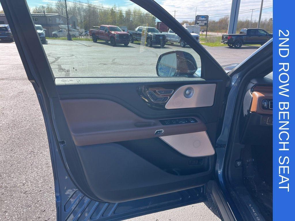 used 2020 Lincoln Aviator car, priced at $33,204