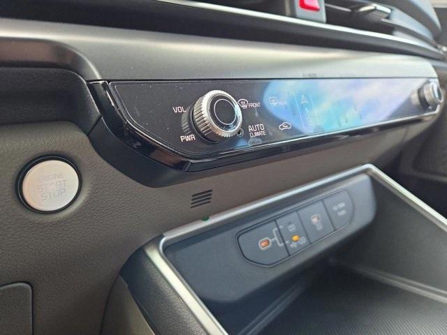 new 2026 Kia Carnival Hybrid car, priced at $42,415