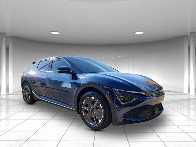 new 2025 Kia EV6 car, priced at $39,620