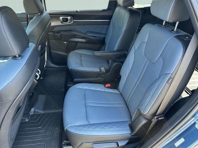 used 2025 Kia Sorento Hybrid car, priced at $39,403