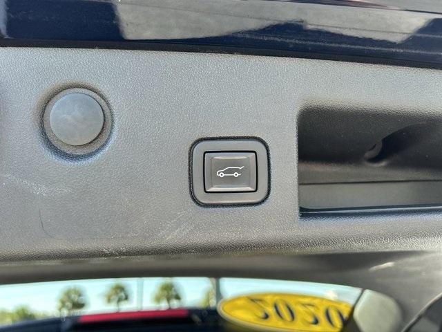 used 2020 Chevrolet Equinox car