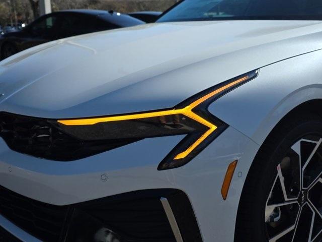 new 2026 Kia K5 car, priced at $35,580