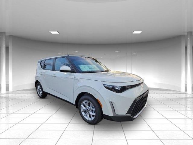 new 2025 Kia Soul car, priced at $21,970