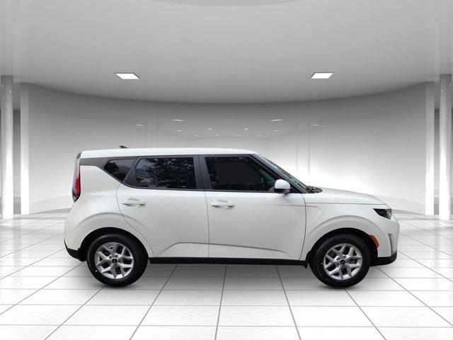 new 2025 Kia Soul car, priced at $22,220