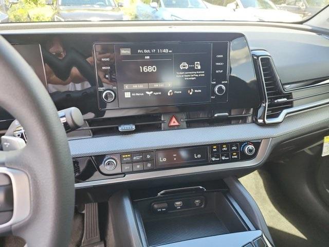 new 2025 Kia Sportage Hybrid car, priced at $30,090