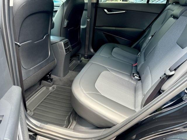 new 2025 Kia Niro car, priced at $30,380