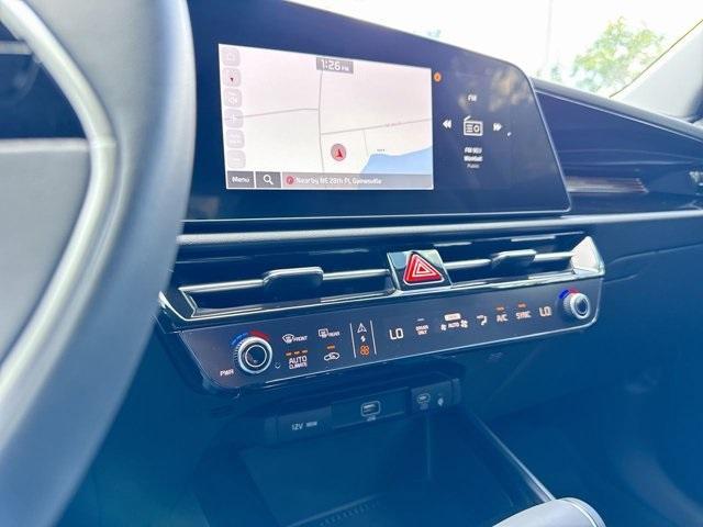 new 2025 Kia Niro car, priced at $30,380