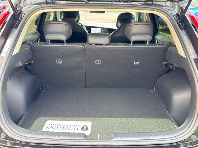 new 2025 Kia Niro car, priced at $30,380