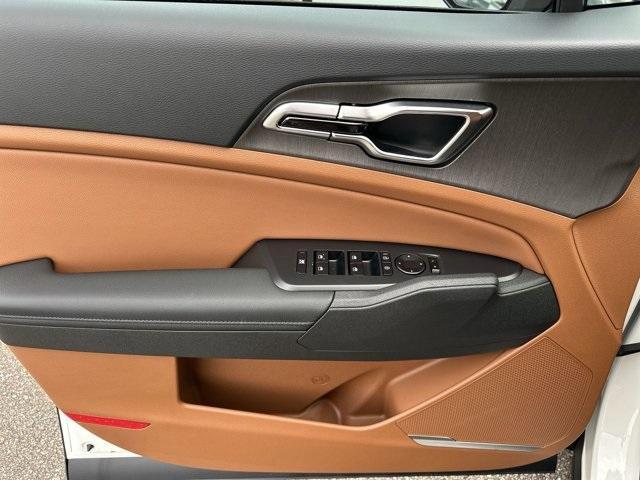 new 2026 Kia Sportage Hybrid car, priced at $35,930