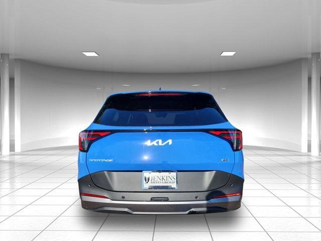 new 2026 Kia Sportage car, priced at $33,185