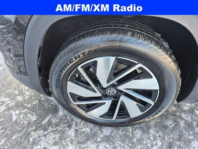 used 2025 Volkswagen Atlas car, priced at $35,000