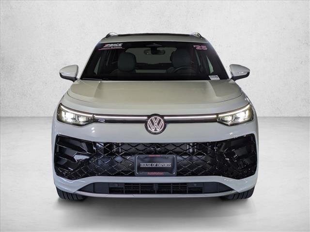 used 2025 Volkswagen Tiguan car, priced at $38,499