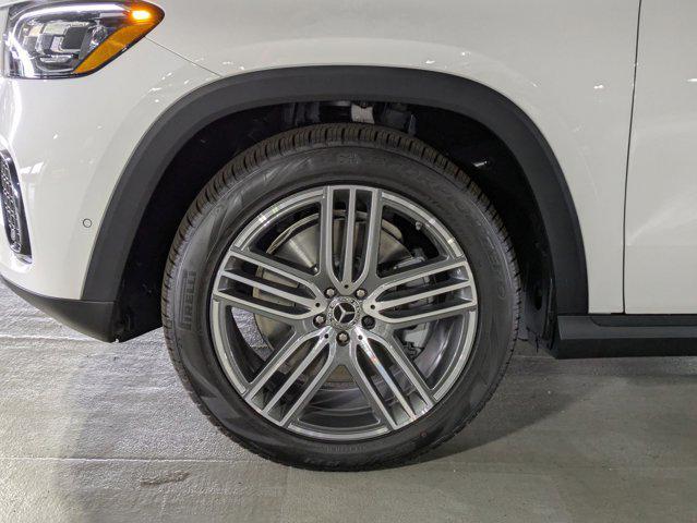 new 2026 Mercedes-Benz GLS 450 car, priced at $93,485