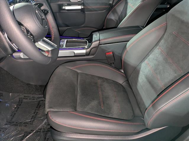 new 2025 Mercedes-Benz GLB 250 car, priced at $50,445