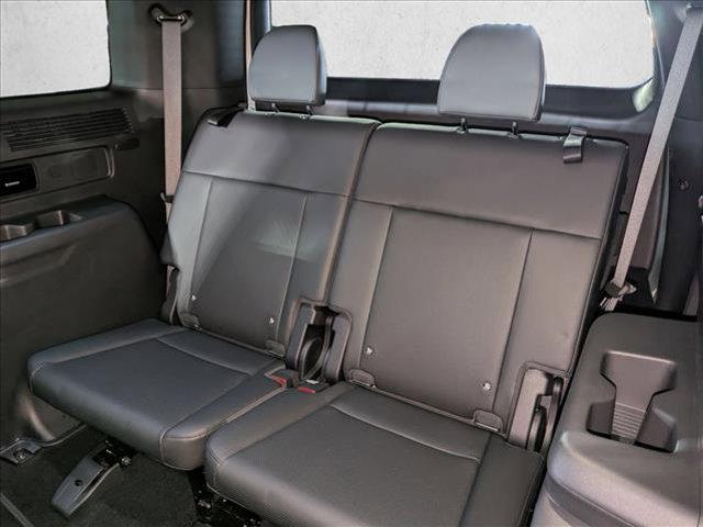 used 2025 Hyundai Santa Fe car, priced at $33,084