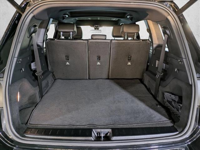 used 2023 Mercedes-Benz GLB 250 car, priced at $27,290