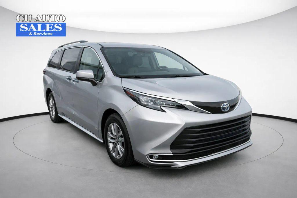 used 2024 Toyota Sienna car, priced at $37,595