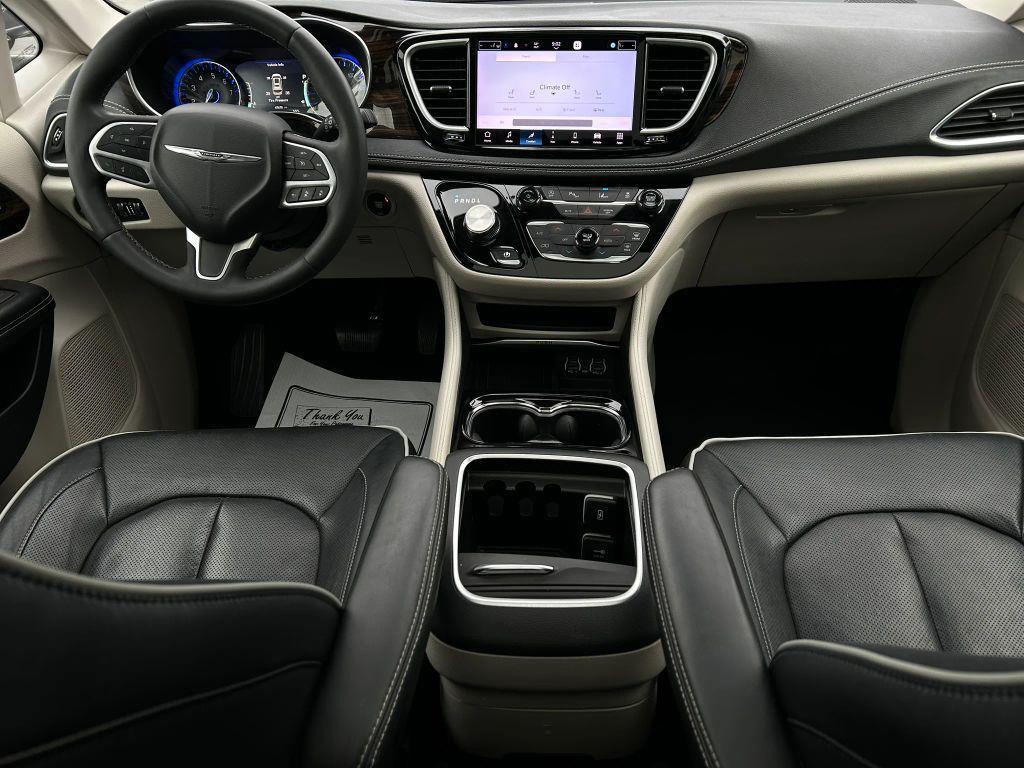 used 2023 Chrysler Pacifica car, priced at $27,995