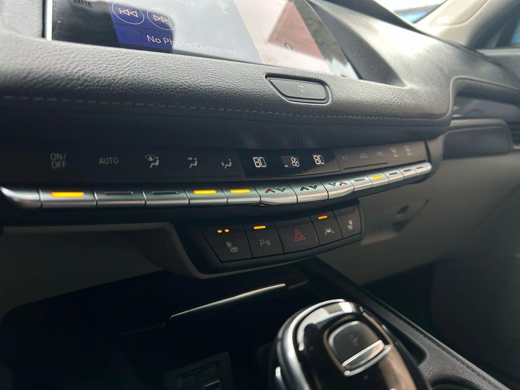 used 2022 Cadillac XT4 car, priced at $25,997