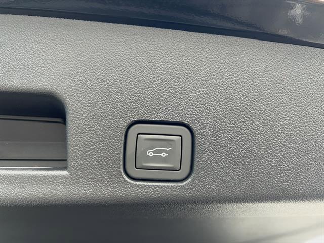 new 2026 Chevrolet Traverse car, priced at $47,455