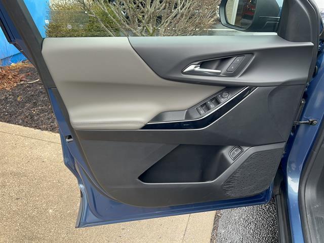 used 2025 Chevrolet Equinox car, priced at $27,198