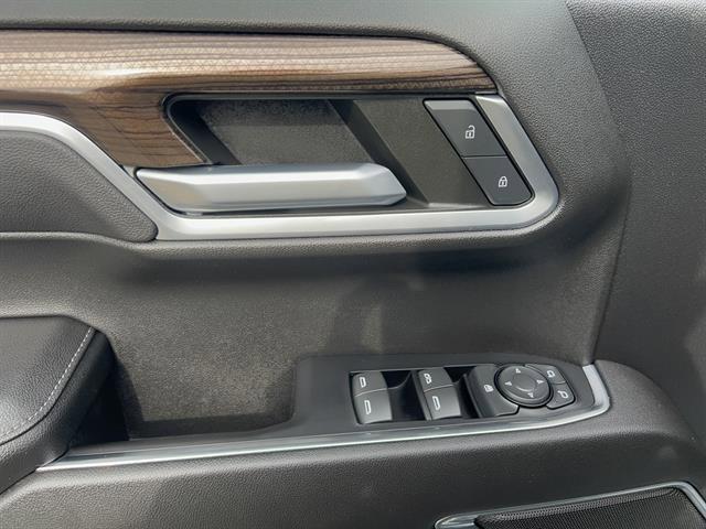 used 2022 Chevrolet Silverado 1500 car, priced at $39,998